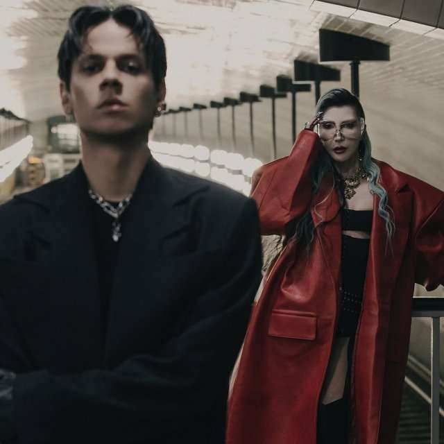 Hande Yener & Madrigal – “Ego”